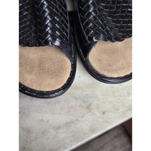 Black Leather Clarks Slide On Woven Mules Sandals Size 6 - Picture 5 of 9